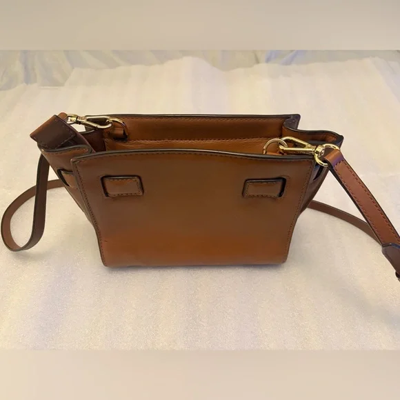 Michael Kors Hamilton Traveler Leather Crossbody Satchel Luggage Gold Lock Key - Picture 12 of 13